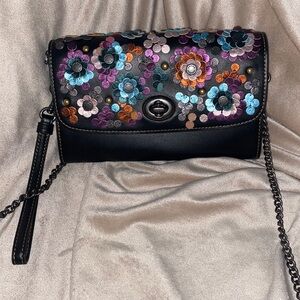 Beautiful Calfskin Leather TeaRose Appliqué bag